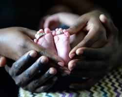 Jak dbać o dłonie i stopy