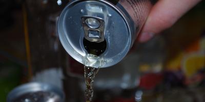 Napoje energetyzujące lepsze od "małej czarnej"? 