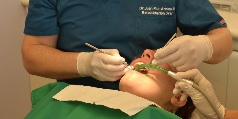 Zasady refundacji protez stomatologicznych 